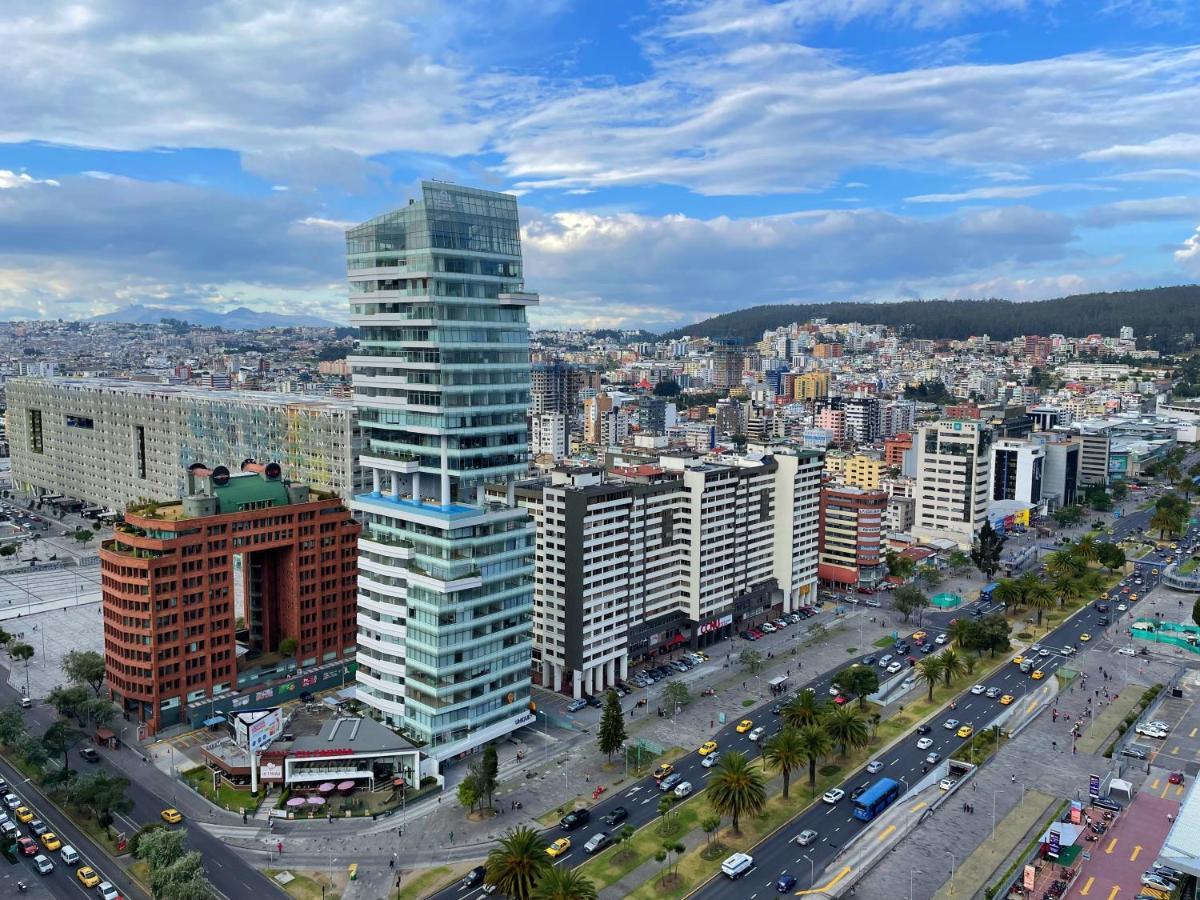 Nueva Suite-Piso 21 Vista La Carolina @One Quito Exterior photo